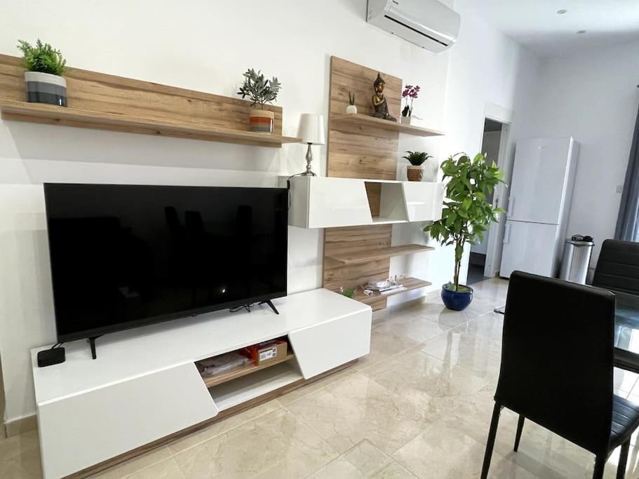 Brand New Appartement Of Two Bedrooms In Σλιέμα Εξωτερικό φωτογραφία