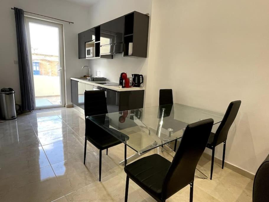Brand New Appartement Of Two Bedrooms In Σλιέμα Εξωτερικό φωτογραφία